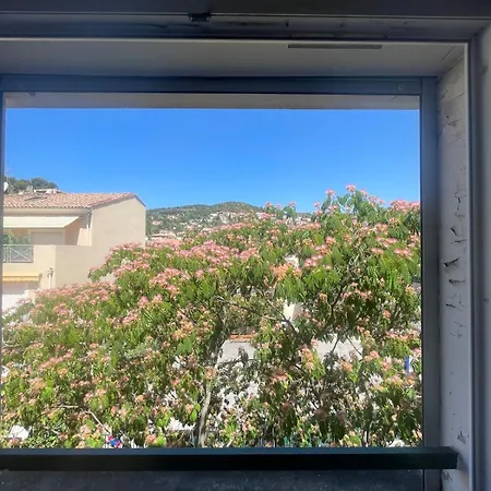 Lägenhet Avec Garage Au Centre Hyères